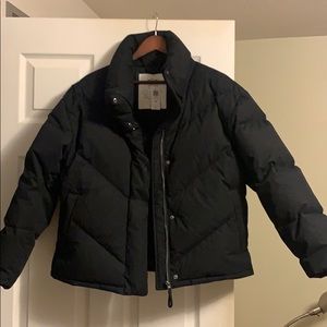 ARITZIA PUFF BLACK M NEW W TAGS